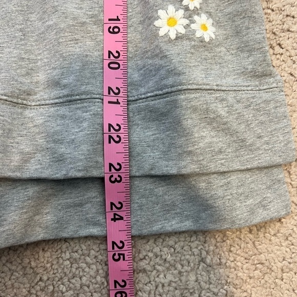 TALBOTS Women’s Gray‎ Flower Top Size XS - Picture 5 of 7